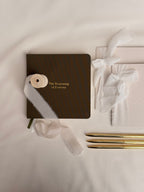timeless paper goods with a modern, minimal aesthetic