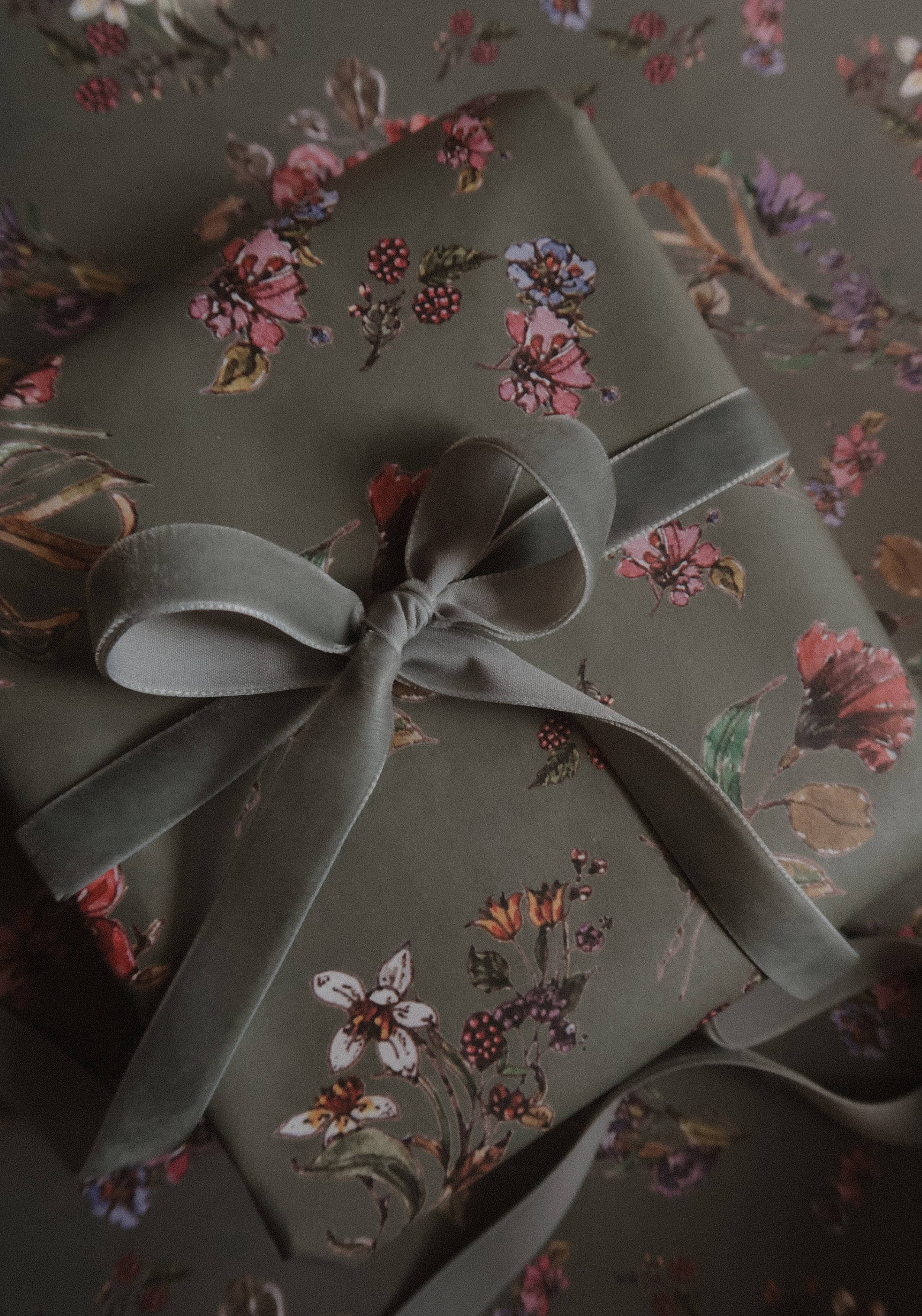 Velvet Ribbon | Gray